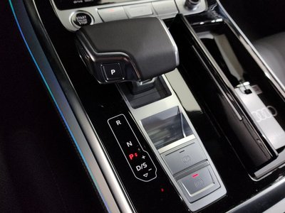 2025 AUDI Q8 照片 9