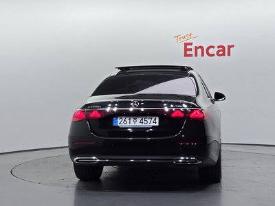 صورة 3 لـ 2025 Mercedes-BENZ E-CLASS