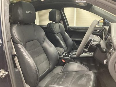 PORSCHE MACAN - 6