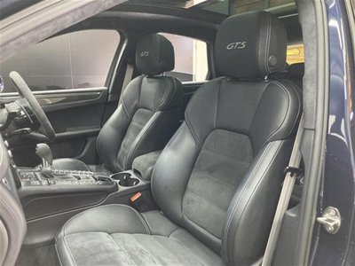 PORSCHE MACAN - 7