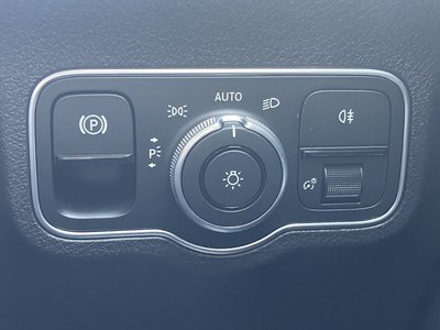 2025 Mercedes-BENZ GLB 缩略图 37