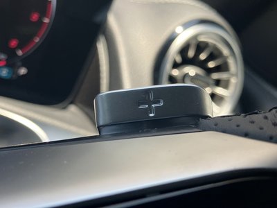 2025 Mercedes-BENZ GLB 缩略图 32