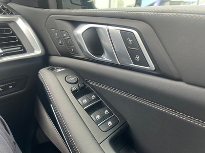 2025 BMW X5 photo 10