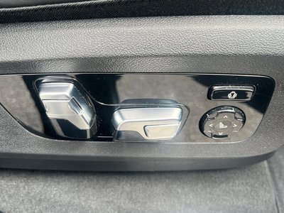 2025 BMW X5 photo 6