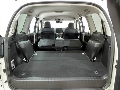 TOYOTA LAND CRUISER PRADO - 7