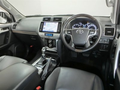 TOYOTA LAND CRUISER PRADO - 3
