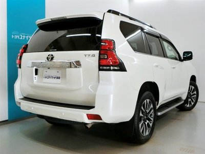 TOYOTA LAND CRUISER PRADO - 2