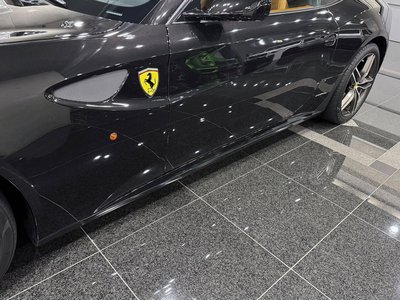 صورة 4 لـ 2011 Ferrari FF