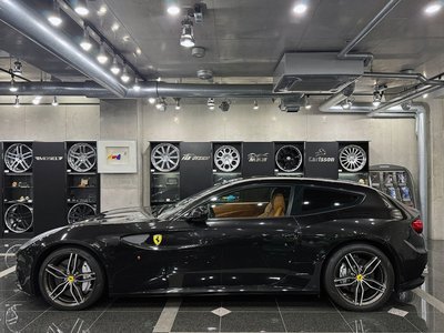 صورة 2 لـ 2011 Ferrari FF