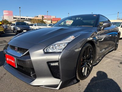 NISSAN GT-R - 2
