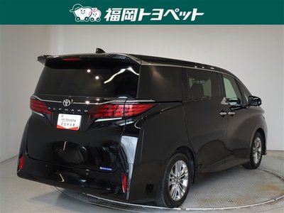 2025 Toyota ALPHARD — фото 3