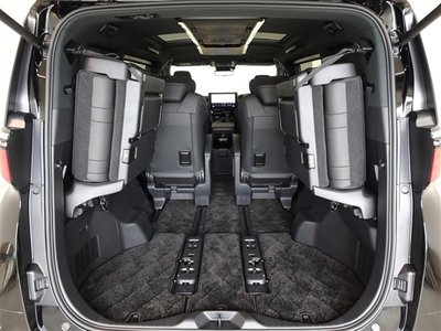 2025 Toyota ALPHARD 缩略图 25