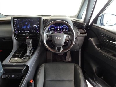 2025 Toyota ALPHARD — фото 5