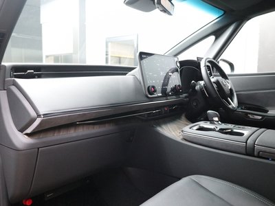 صورة مصغرة 61 لـ 2024 Lexus LM