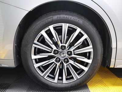 صورة مصغرة 32 لـ 2024 Lexus LM