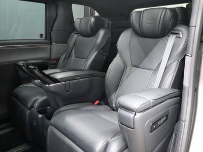 صورة مصغرة 13 لـ 2024 Lexus LM