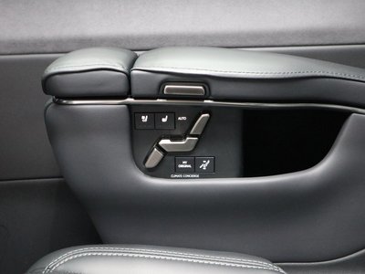 صورة مصغرة 69 لـ 2024 Lexus LM