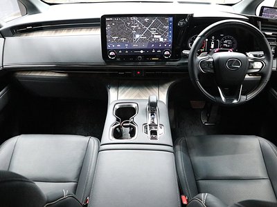 صورة مصغرة 12 لـ 2024 Lexus LM
