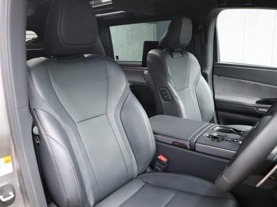 صورة مصغرة 47 لـ 2024 Lexus LM