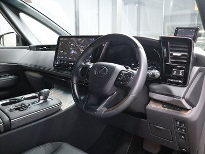 صورة مصغرة 46 لـ 2024 Lexus LM