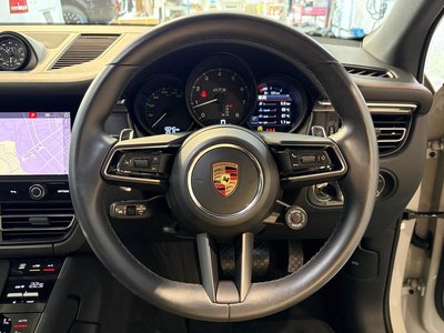 صورة مصغرة 17 لـ 2023 Porsche MACAN