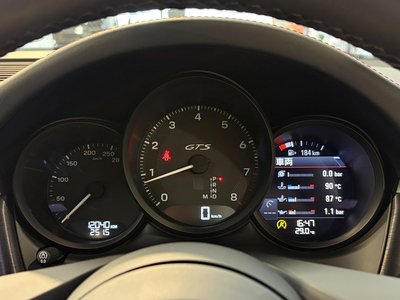 صورة مصغرة 22 لـ 2023 Porsche MACAN