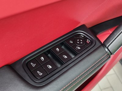 2022 Porsche CAYENNE — миниатюра 28