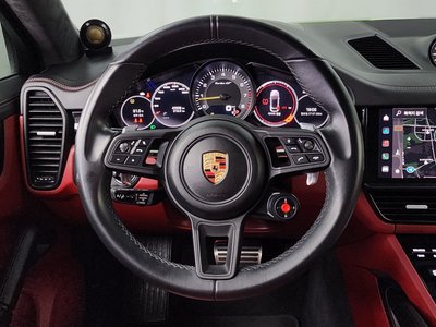 2022 Porsche CAYENNE — миниатюра 19