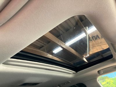 TOYOTA LAND CRUISER 200 - 3