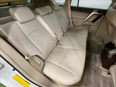 TOYOTA LAND CRUISER PRADO - 9