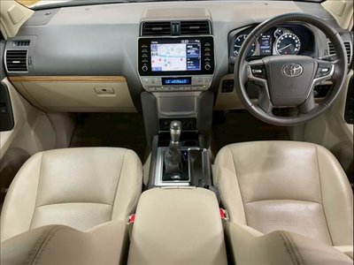 TOYOTA LAND CRUISER PRADO - 3
