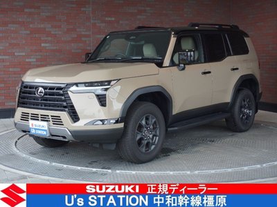 2024 LEXUS GX photo 1
