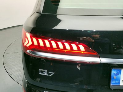 AUDI Q7 - 10