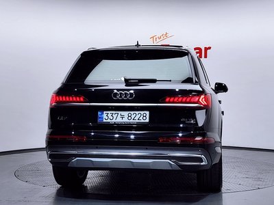 AUDI Q7 - 4