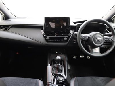 2025 Toyota GR COROLLA — миниатюра 15