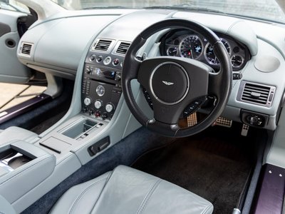 2008 Aston Martin V8 photo 3