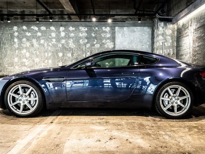 2008 Aston Martin V8 photo 10