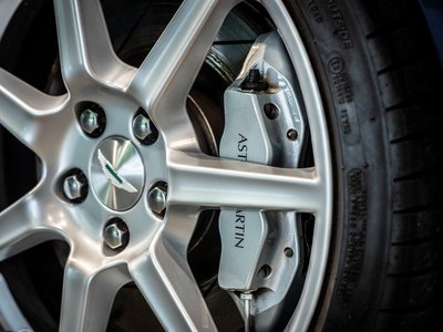 2008 Aston Martin V8 thumbnail 13
