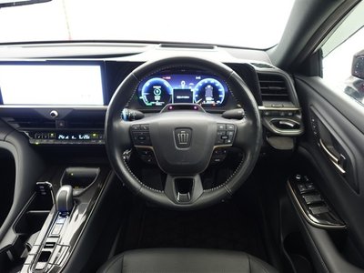 TOYOTA CROWN SPORT - 4