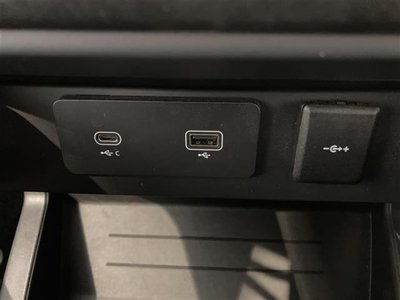 LAND ROVER DEFENDER - 10