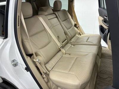 صورة 7 لـ 2023 Toyota LAND CRUISER 300