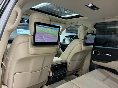 صورة 2 لـ 2023 Toyota LAND CRUISER 300