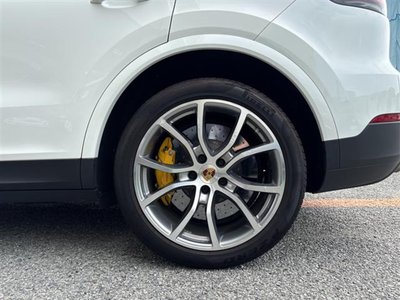 صورة 10 لـ 2019 Porsche CAYENNE