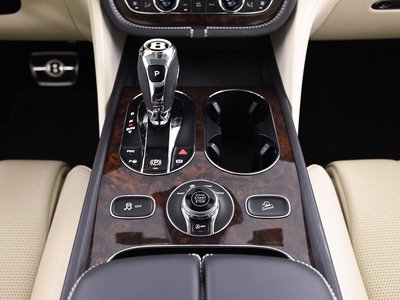 2020 Bentley BENTAYGA — миниатюра 14