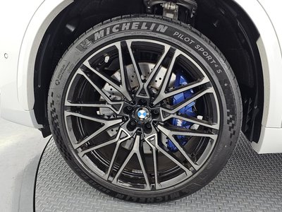 2025 BMW X5 M photo 6