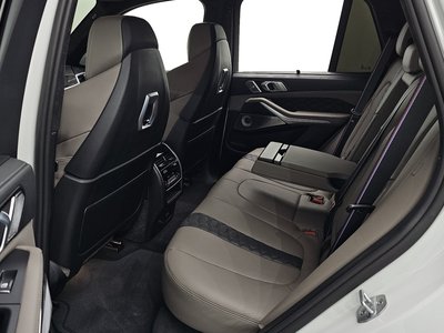 2025 BMW X5 M — миниатюра 16
