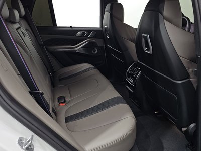 2025 BMW X5 M — миниатюра 18