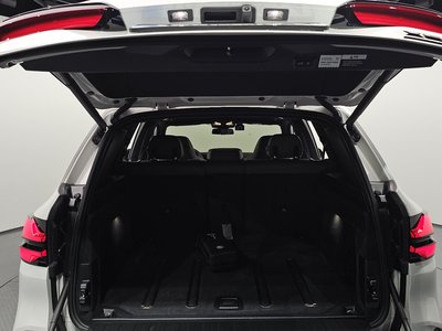 2025 BMW X5 M — миниатюра 26