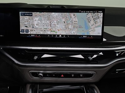 2025 BMW X5 M — миниатюра 20