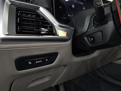 2025 BMW X5 M — миниатюра 27